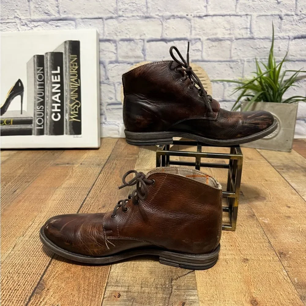 Bed Stu leather chukka boots size 10.5 with flaws